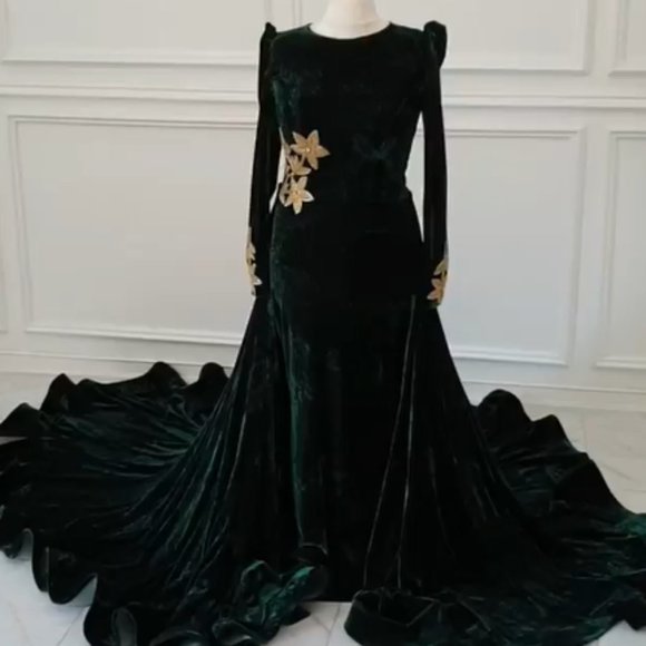 velvet green wedding dress Ever-Pretty V-Neck Pleated Velvet Midi Evening Dress